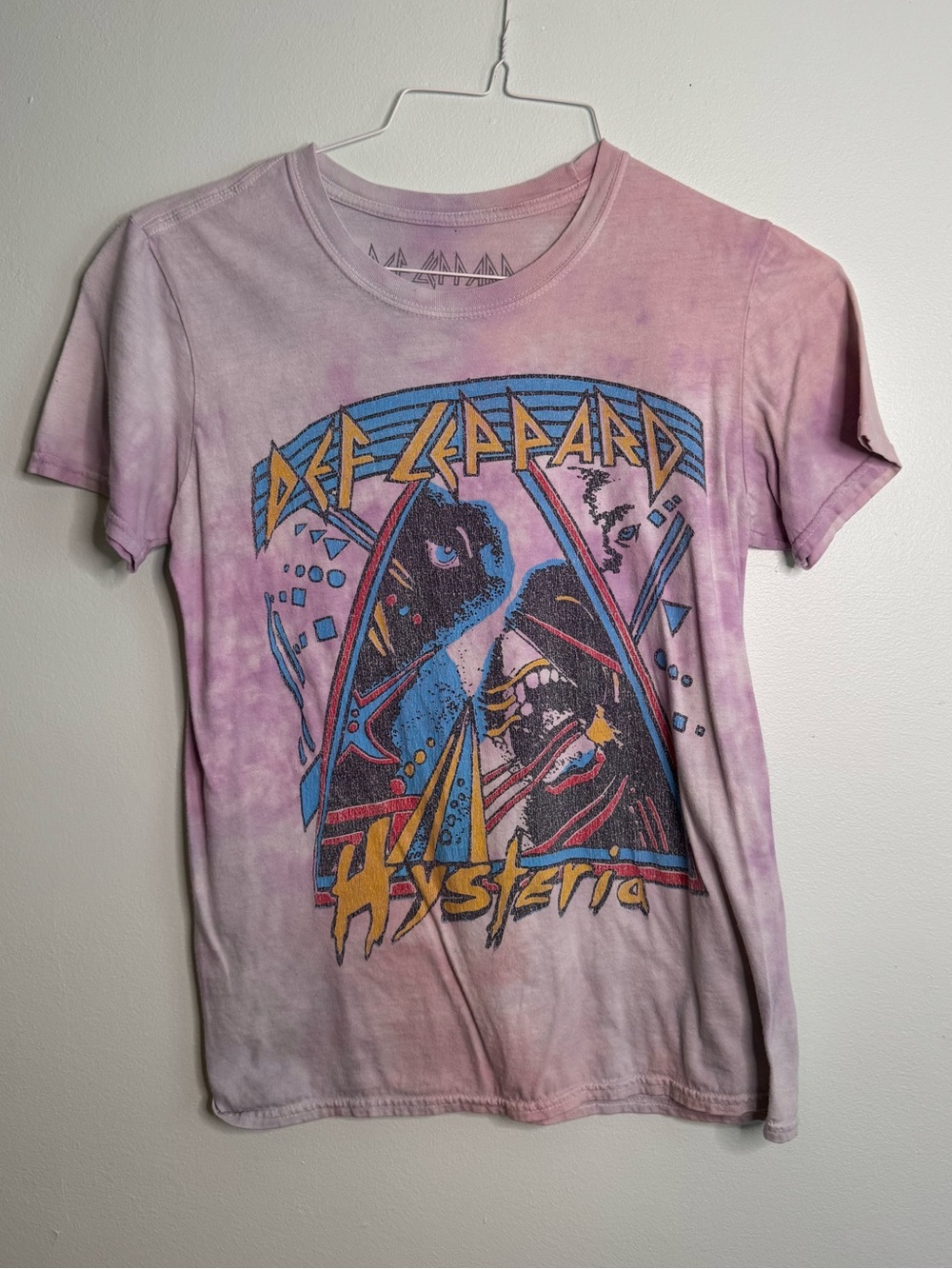 Def Leppard 'Hysteria' Tie-Dye Graphic Tee (M)